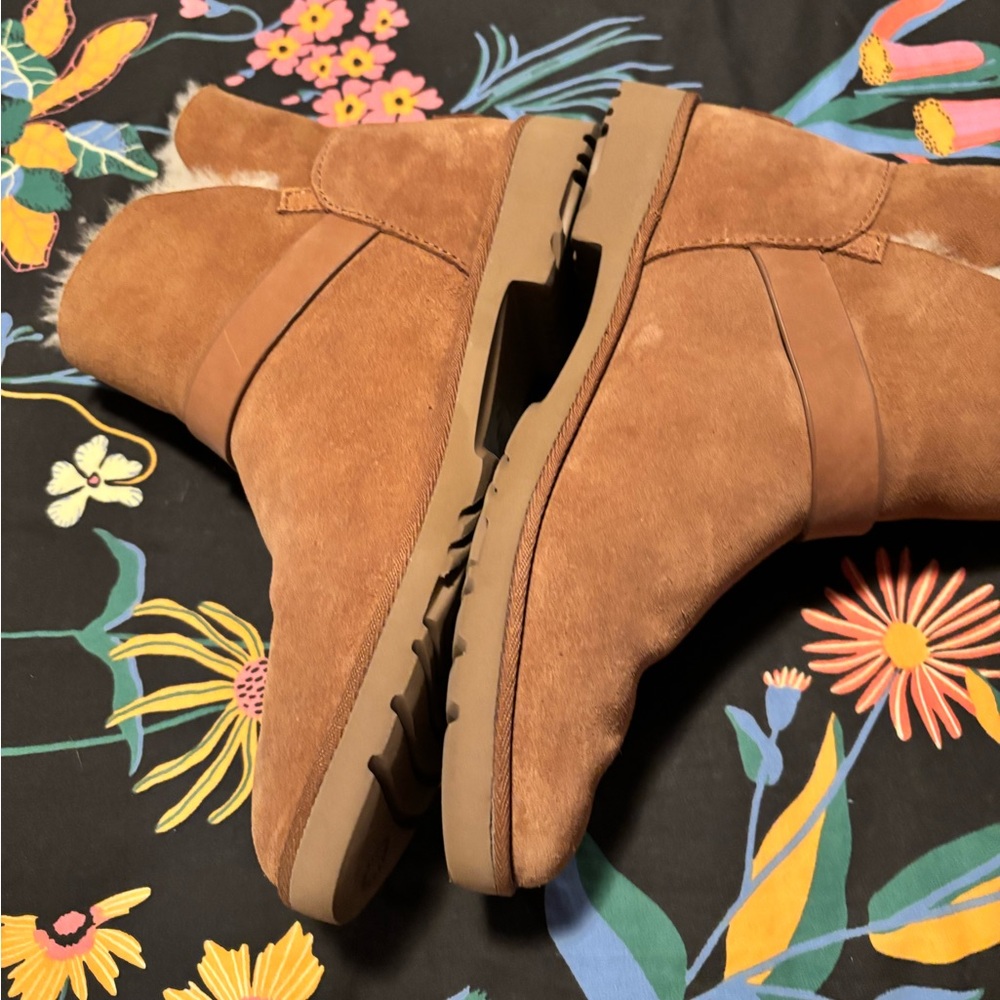 Treadlite by Ugg Boots - Picture 6 of 6